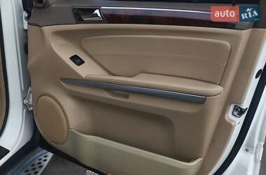 Внедорожник / Кроссовер Mercedes-Benz M-Class 2010 в 