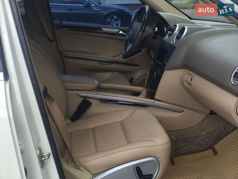 Позашляховик / Кросовер Mercedes-Benz M-Class 2010 в Броварах