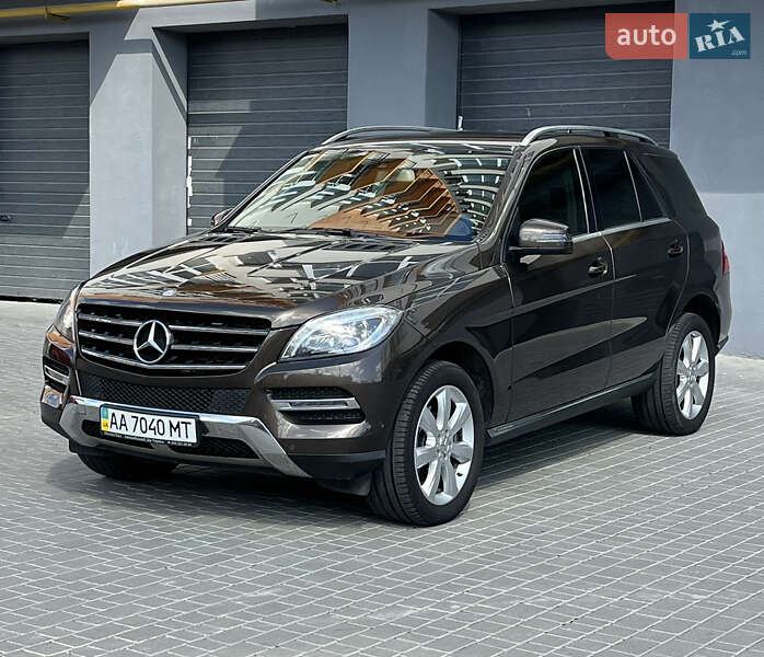 Внедорожник / Кроссовер Mercedes-Benz M-Class 2013 в Виннице