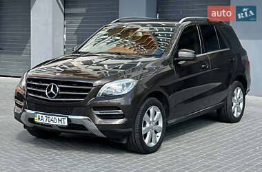 Внедорожник / Кроссовер Mercedes-Benz M-Class 2013 в 