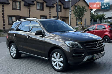 Внедорожник / Кроссовер Mercedes-Benz M-Class 2013 в 