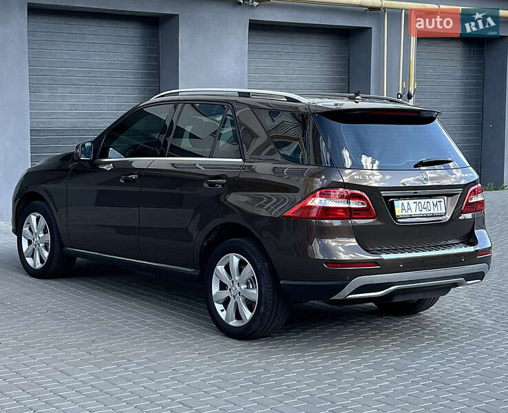 Внедорожник / Кроссовер Mercedes-Benz M-Class 2013 в Виннице
