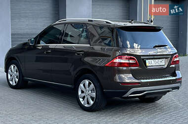 Внедорожник / Кроссовер Mercedes-Benz M-Class 2013 в 