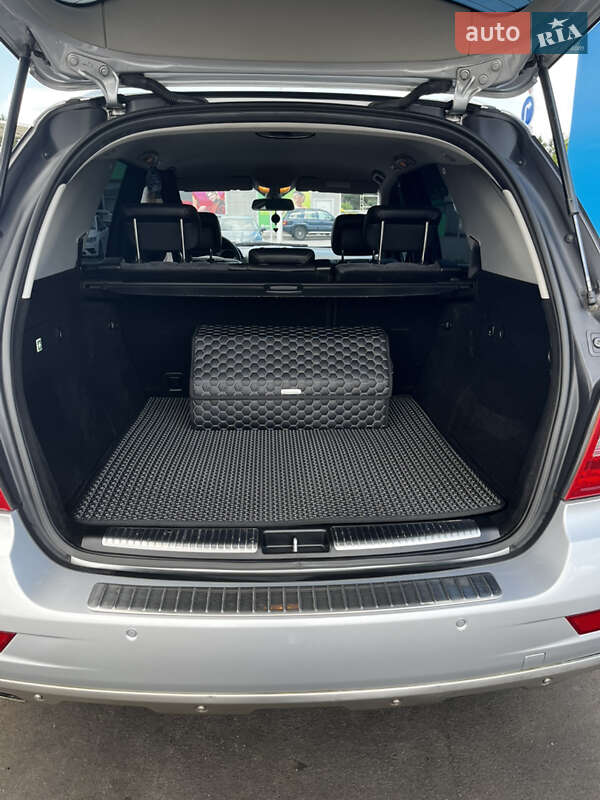 Позашляховик / Кросовер Mercedes-Benz M-Class 2010 в Києві