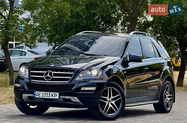 Внедорожник / Кроссовер Mercedes-Benz M-Class 2011 в 
