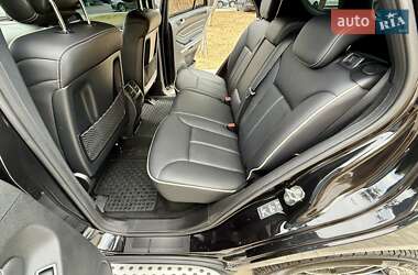 Внедорожник / Кроссовер Mercedes-Benz M-Class 2011 в 