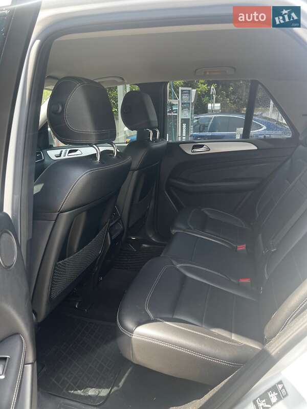Внедорожник / Кроссовер Mercedes-Benz M-Class 2012 в Борисполе