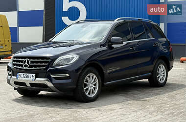 Позашляховик / Кросовер Mercedes-Benz M-Class 2014 в 