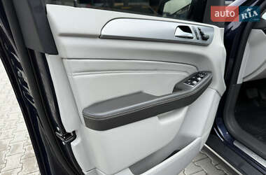 Позашляховик / Кросовер Mercedes-Benz M-Class 2014 в 