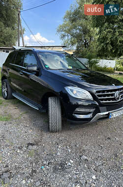 Внедорожник / Кроссовер Mercedes-Benz M-Class 2015 в 