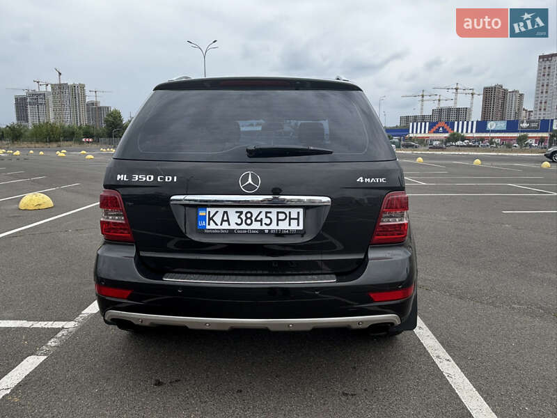 Позашляховик / Кросовер Mercedes-Benz M-Class 2010 в Києві