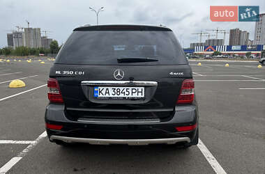 Внедорожник / Кроссовер Mercedes-Benz M-Class 2010 в 