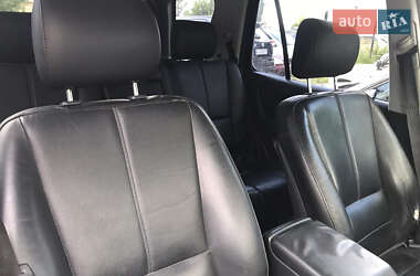 Внедорожник / Кроссовер Mercedes-Benz M-Class 2002 в 
