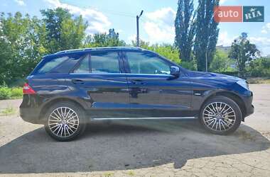 Внедорожник / Кроссовер Mercedes-Benz M-Class 2012 в 