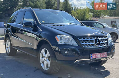 Внедорожник / Кроссовер Mercedes-Benz M-Class 2011 в 