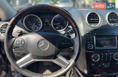 Внедорожник / Кроссовер Mercedes-Benz M-Class 2011 в 