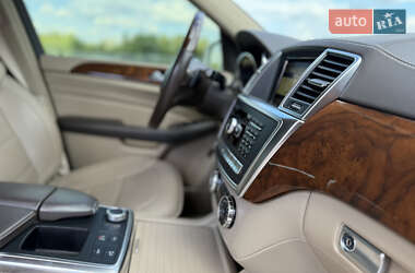 Внедорожник / Кроссовер Mercedes-Benz M-Class 2012 в 