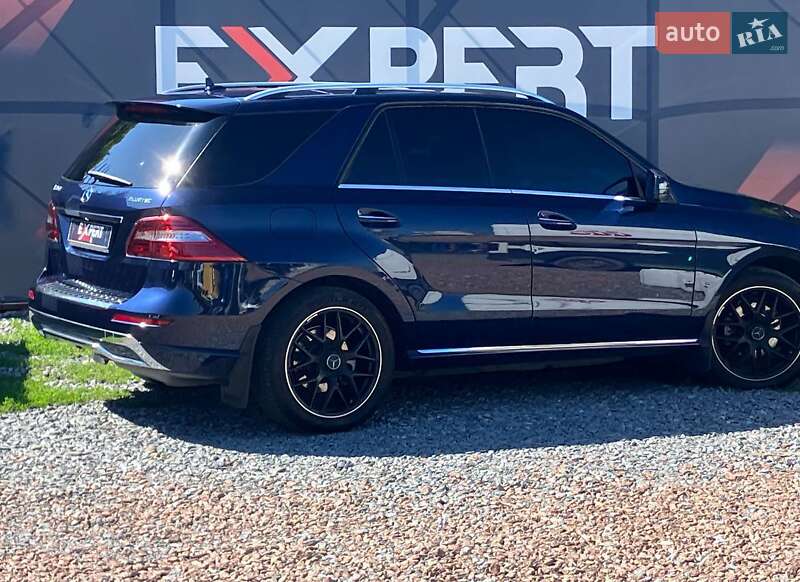 Позашляховик / Кросовер Mercedes-Benz M-Class 2013 в Львові