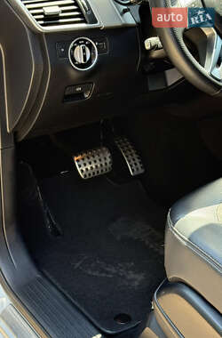 Внедорожник / Кроссовер Mercedes-Benz M-Class 2012 в 