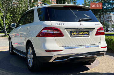 Внедорожник / Кроссовер Mercedes-Benz M-Class 2014 в 