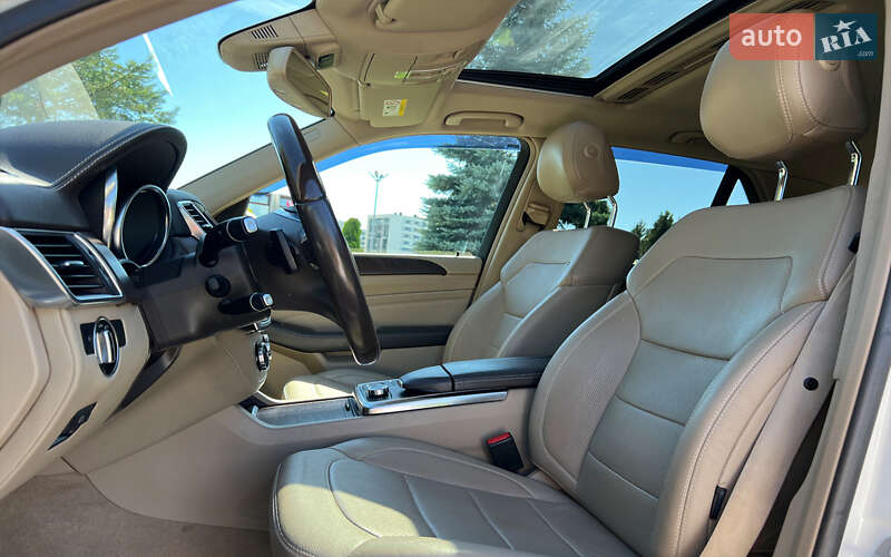 Внедорожник / Кроссовер Mercedes-Benz M-Class 2014 в Львове