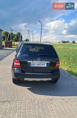 Внедорожник / Кроссовер Mercedes-Benz M-Class 2006 в 