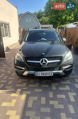 Внедорожник / Кроссовер Mercedes-Benz M-Class 2014 в Кременчуге