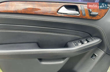 Внедорожник / Кроссовер Mercedes-Benz M-Class 2013 в 