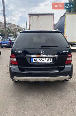 Внедорожник / Кроссовер Mercedes-Benz M-Class 2008 в 