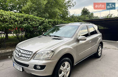 Внедорожник / Кроссовер Mercedes-Benz M-Class 2006 в Киеве