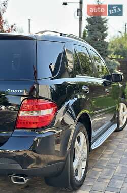 Внедорожник / Кроссовер Mercedes-Benz M-Class 2007 в 