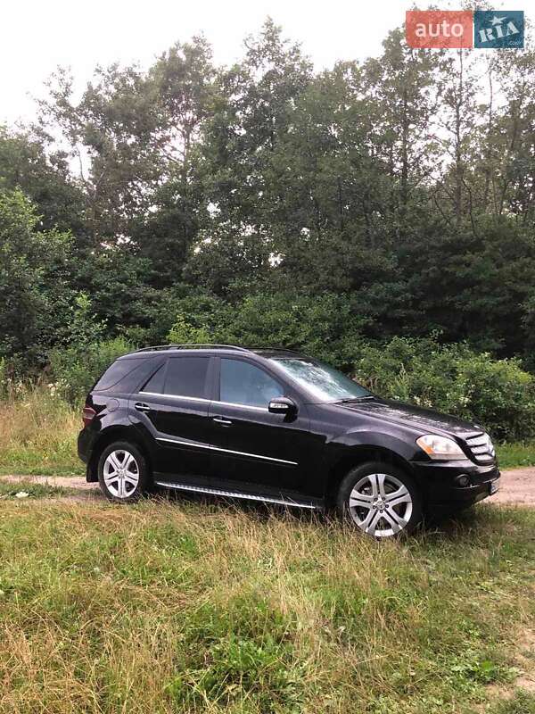 Внедорожник / Кроссовер Mercedes-Benz M-Class 2008 в Ивано-Франковске