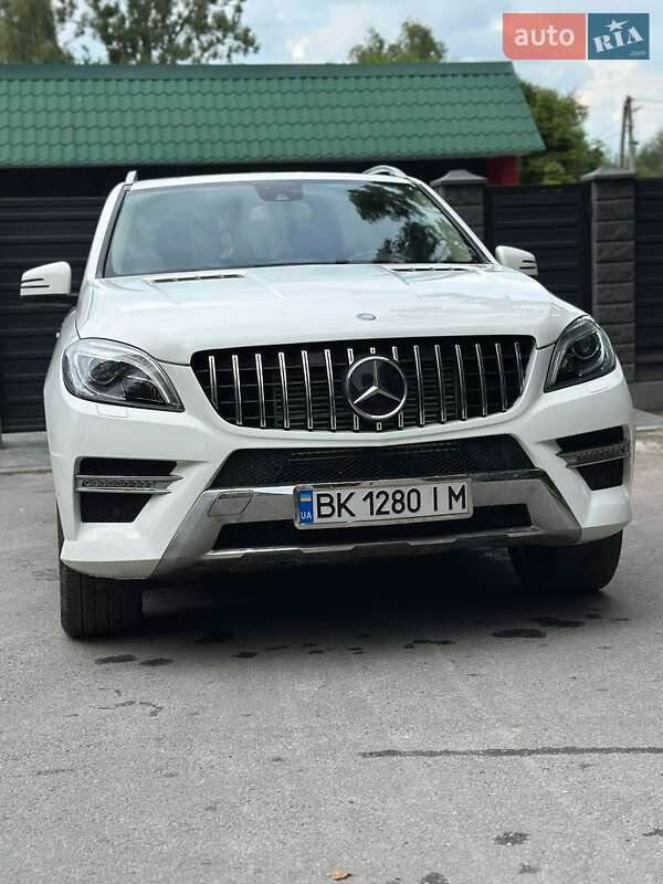 Внедорожник / Кроссовер Mercedes-Benz M-Class 2015 в Звягеле фото 25 Внедорожник / Кроссовер Mercedes-Benz M-Class 2015 в Звягеле