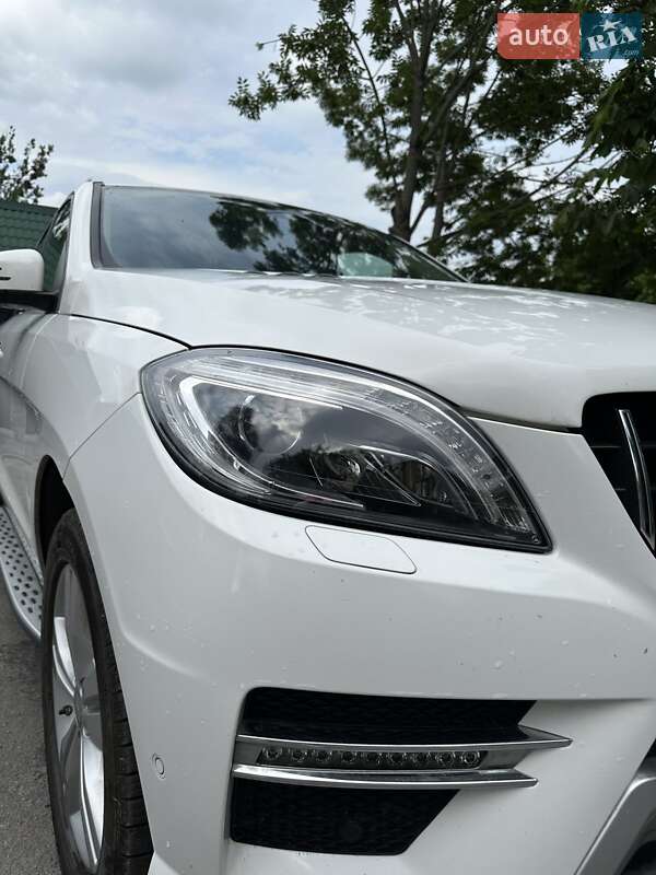Внедорожник / Кроссовер Mercedes-Benz M-Class 2015 в Звягеле фото 27 Внедорожник / Кроссовер Mercedes-Benz M-Class 2015 в Звягеле
