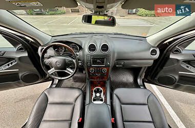 Внедорожник / Кроссовер Mercedes-Benz M-Class 2011 в 