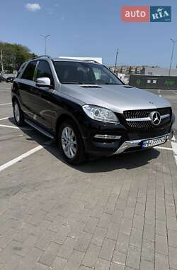 Внедорожник / Кроссовер Mercedes-Benz M-Class 2013 в 