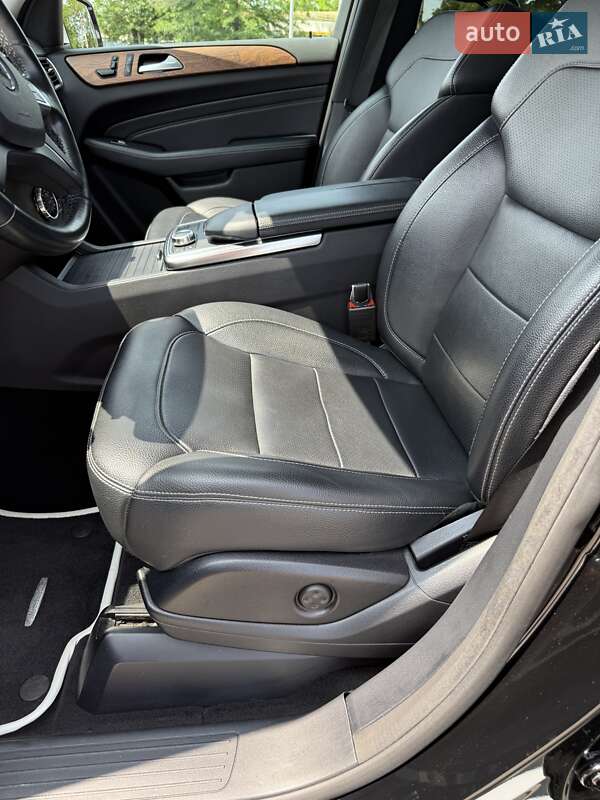 Внедорожник / Кроссовер Mercedes-Benz M-Class 2013 в Одессе