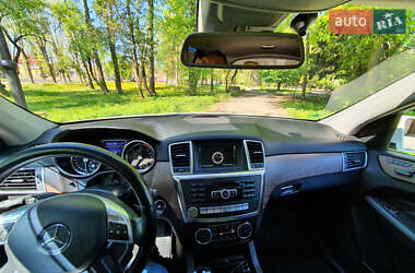 Внедорожник / Кроссовер Mercedes-Benz M-Class 2012 в 