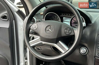 Внедорожник / Кроссовер Mercedes-Benz M-Class 2010 в 