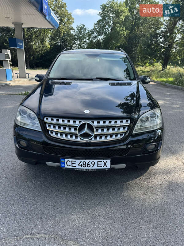 Внедорожник / Кроссовер Mercedes-Benz M-Class 2006 в Черновцах