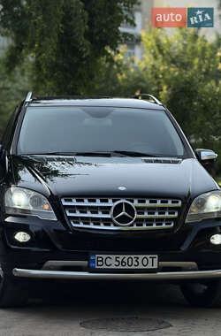 Внедорожник / Кроссовер Mercedes-Benz M-Class 2009 в 