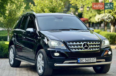 Внедорожник / Кроссовер Mercedes-Benz M-Class 2009 в 