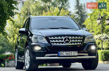 Внедорожник / Кроссовер Mercedes-Benz M-Class 2009 в 