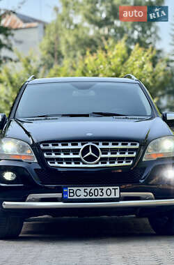 Внедорожник / Кроссовер Mercedes-Benz M-Class 2009 в 