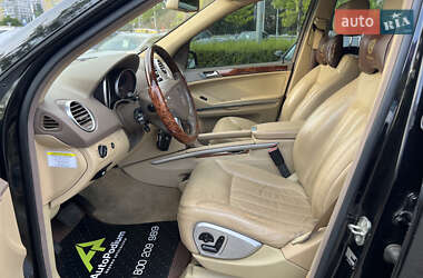 Внедорожник / Кроссовер Mercedes-Benz M-Class 2006 в 