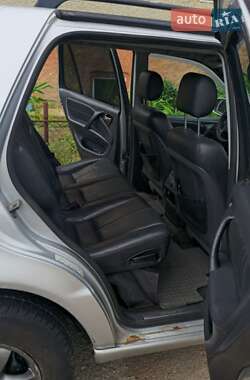 Внедорожник / Кроссовер Mercedes-Benz M-Class 2002 в 