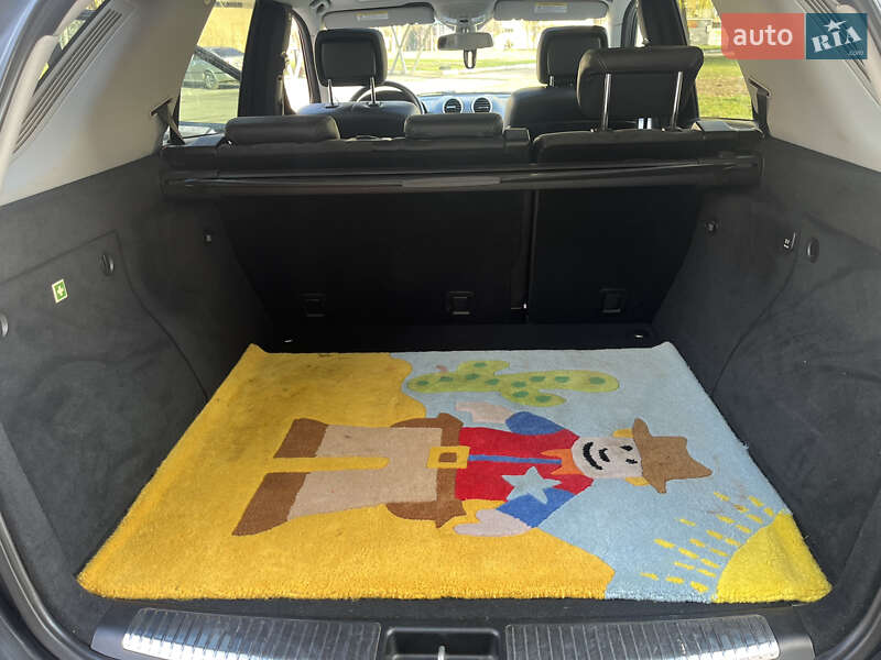 Внедорожник / Кроссовер Mercedes-Benz M-Class 2005 в Ивано-Франковске