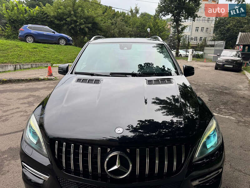 Mercedes-Benz M-Class 2014