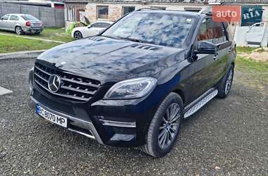 Внедорожник / Кроссовер Mercedes-Benz M-Class 2012 в 