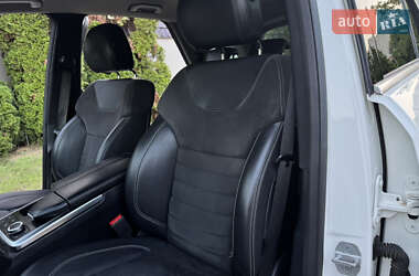Внедорожник / Кроссовер Mercedes-Benz M-Class 2011 в 